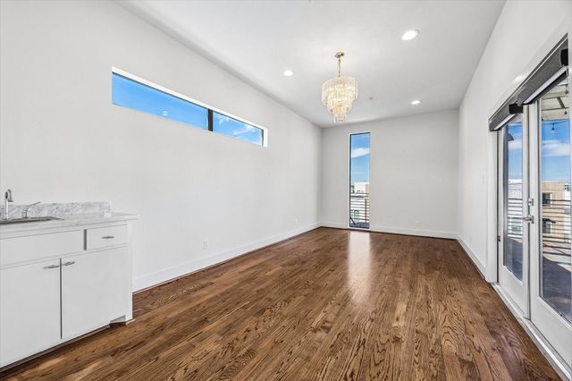 1215 Summer Street A, Houston, TX 77007