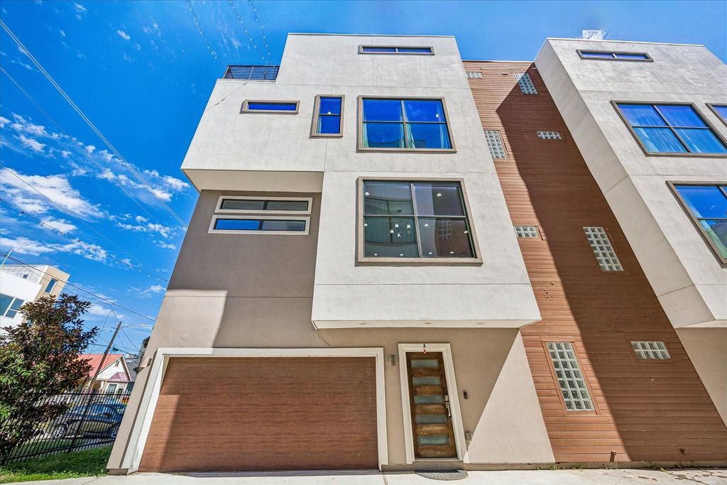 1215 Summer Street A, Houston, TX 77007