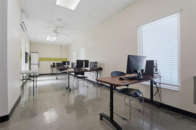 2257 WORLD PARKWAY BOULEVARD W 61, Clearwater, FL 33763