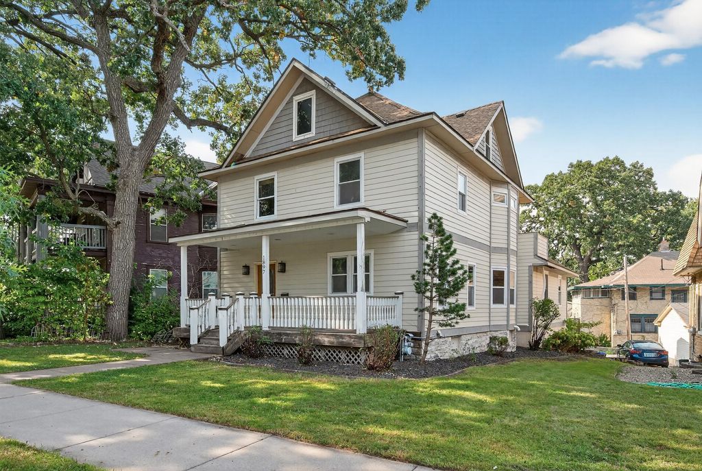 1897 Feronia Avenue, Saint Paul, MN 55104