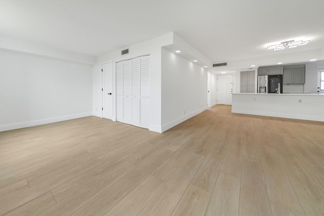 5301 NW 2nd Avenue, Boca Raton, FL 33487
