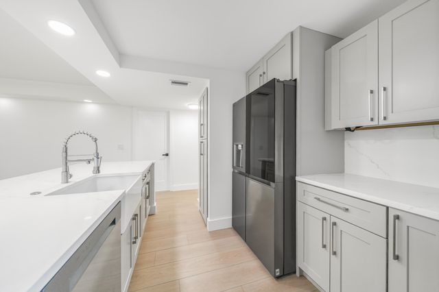 5301 NW 2nd Avenue, Boca Raton, FL 33487