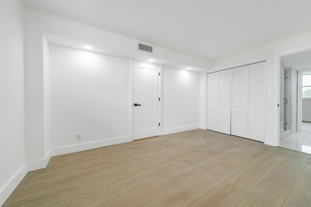 5301 NW 2nd Avenue, Boca Raton, FL 33487