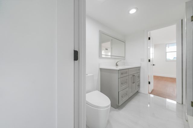 5301 NW 2nd Avenue, Boca Raton, FL 33487