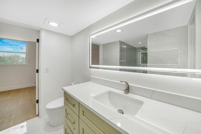 5301 NW 2nd Avenue, Boca Raton, FL 33487
