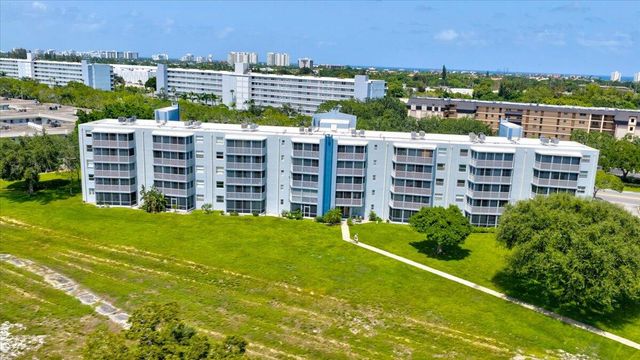 5301 NW 2nd Avenue, Boca Raton, FL 33487