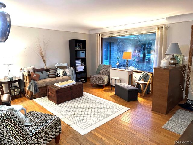 9776 Marsh Road, Conway Township, MI 48836