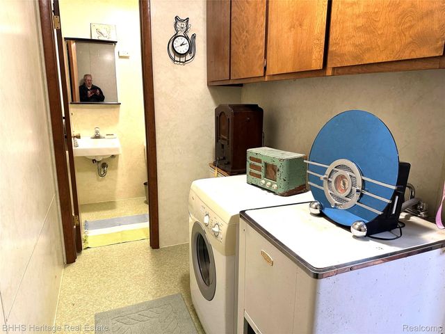 9776 Marsh Road, Conway Township, MI 48836