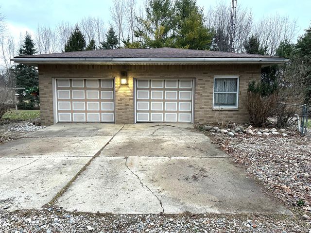 9776 Marsh Road, Conway Township, MI 48836