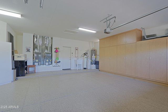 16041 W WINDSOR Avenue, Goodyear, AZ 85395