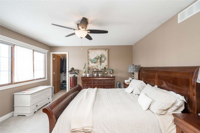 402 NW Winterberry Street, Ankeny, IA 50023