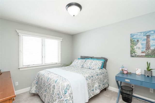 402 NW Winterberry Street, Ankeny, IA 50023