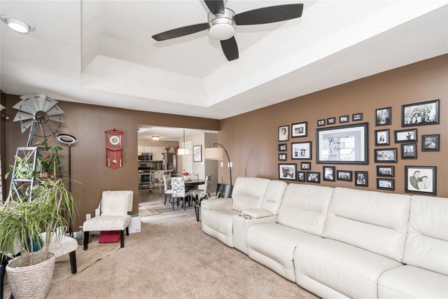 402 NW Winterberry Street, Ankeny, IA 50023