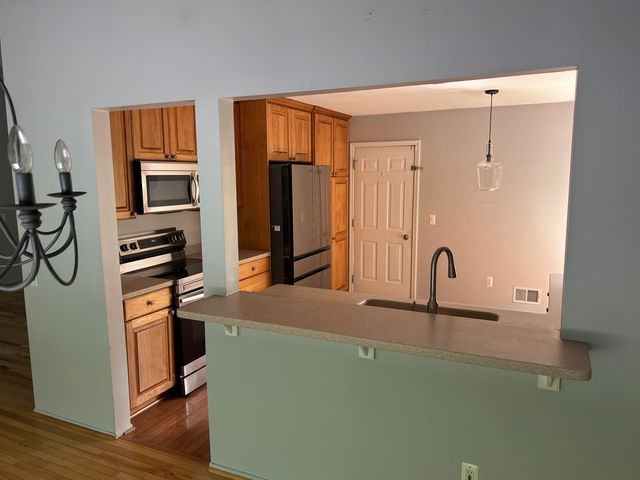 211 Whitney Drive, Rochester Hills, MI 48307