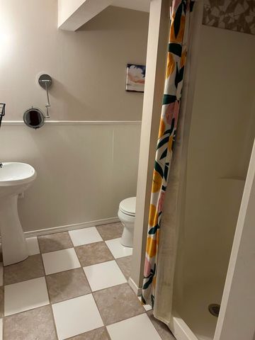 211 Whitney Drive, Rochester Hills, MI 48307