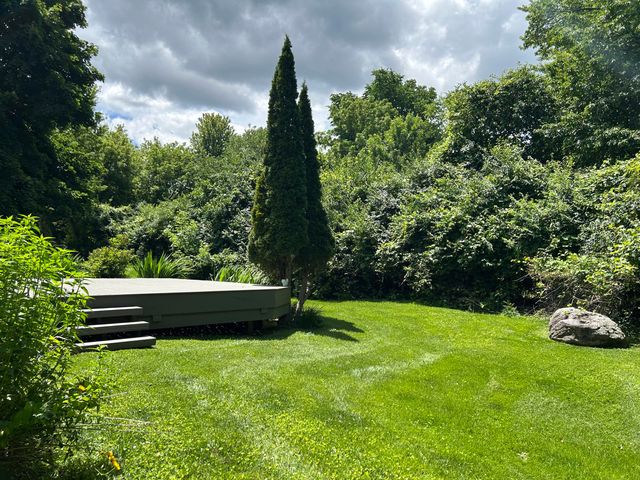 211 Whitney Drive, Rochester Hills, MI 48307