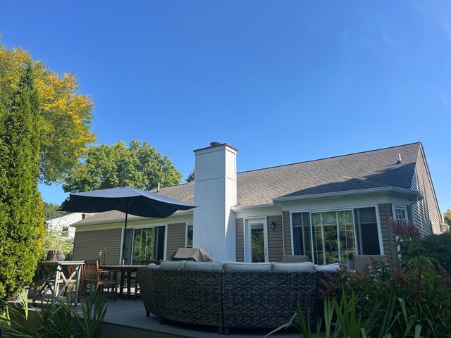 211 Whitney Drive, Rochester Hills, MI 48307