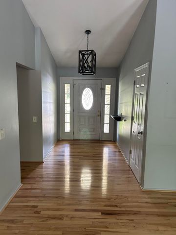 211 Whitney Drive, Rochester Hills, MI 48307