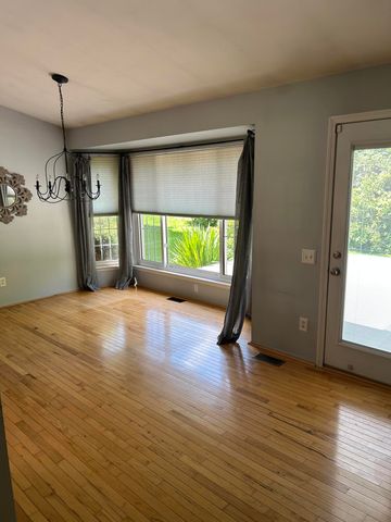 211 Whitney Drive, Rochester Hills, MI 48307