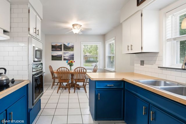 10824 Lavergne Avenue, Oak Lawn, IL 60453