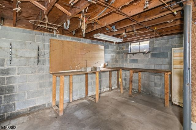 38 Highland Lakes Rd, Vernon Twp., NJ 07462