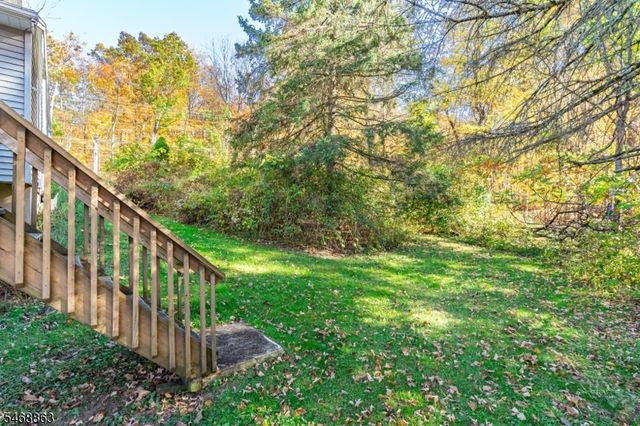38 Highland Lakes Rd, Vernon Twp., NJ 07462