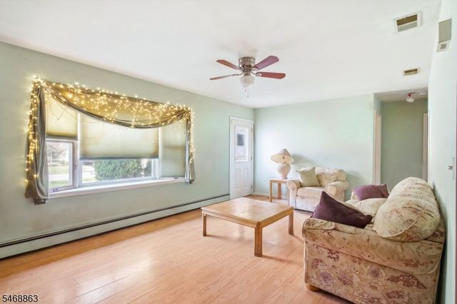 38 Highland Lakes Rd, Vernon Twp., NJ 07462