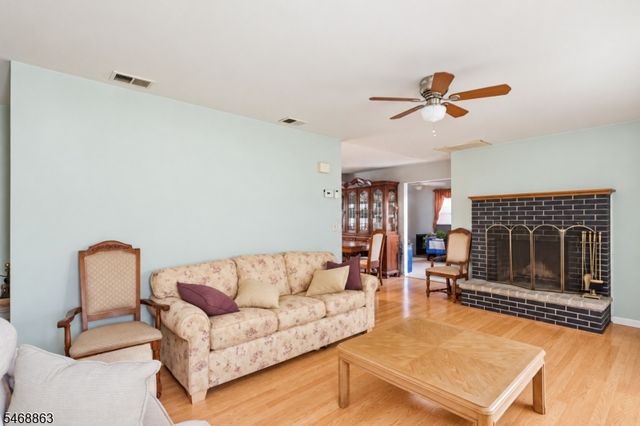 38 Highland Lakes Rd, Vernon Twp., NJ 07462