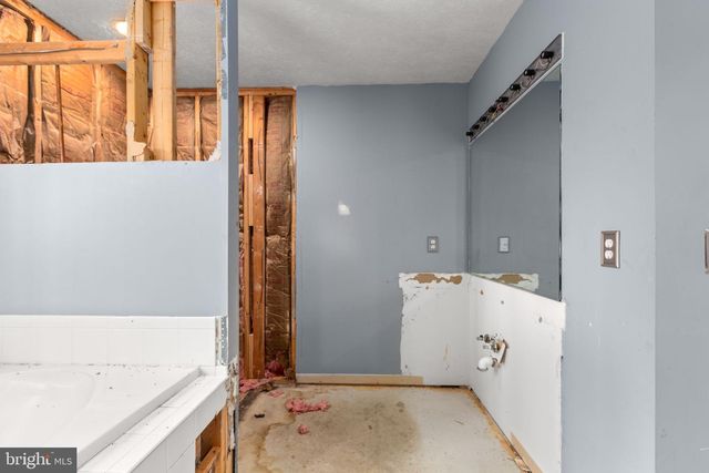 7905 E ROBERT E LEE CT, Spotsylvania, VA 22551