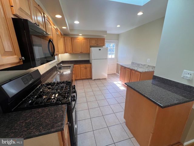 19001 BLOOMFIELD RD, Olney, MD 20832