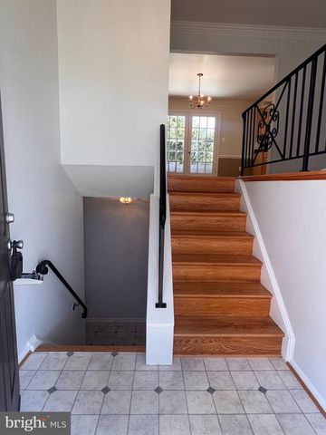 19001 BLOOMFIELD RD, Olney, MD 20832