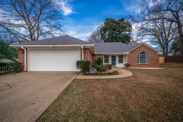 1205 Nancy Circle, Longview, TX 75601