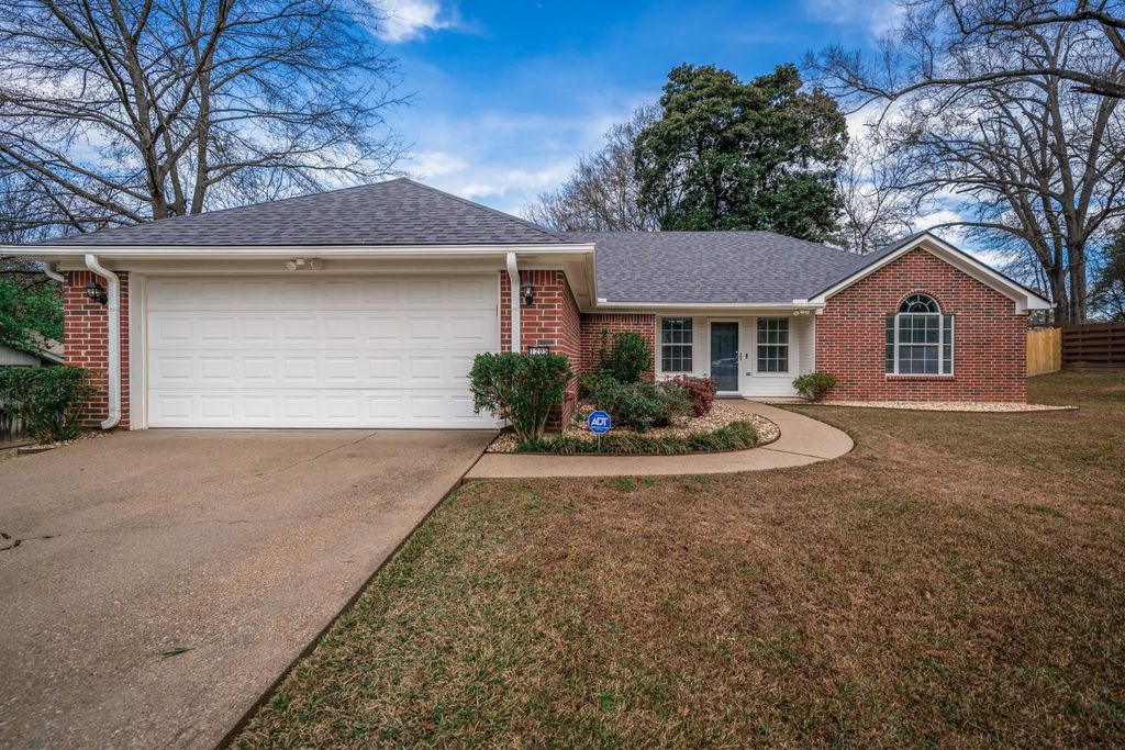 1205 Nancy Circle, Longview, TX 75601