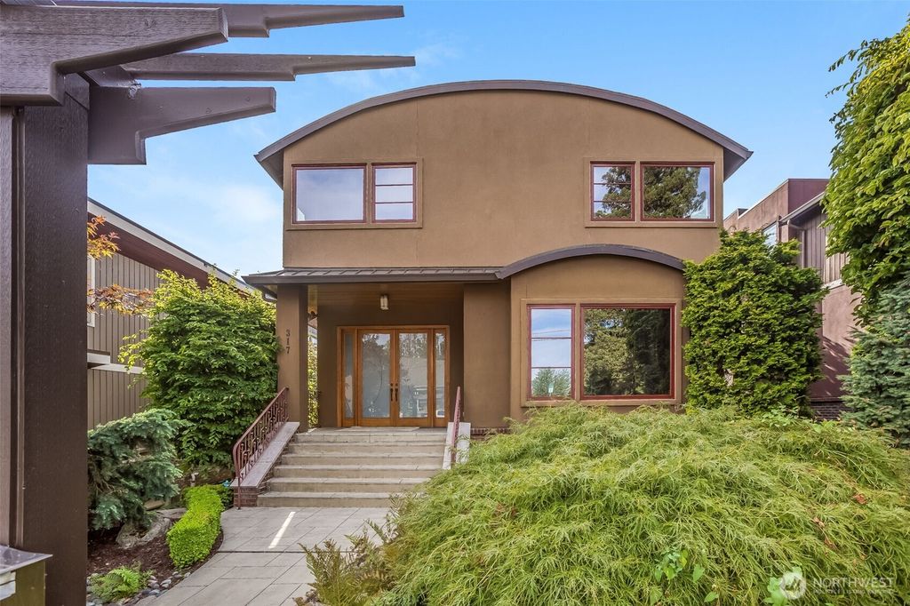 317 1st Street, Kirkland, WA 98033