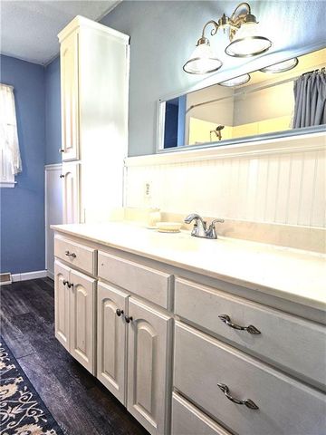 505 Morningside Drive, Garden City, MO 64747