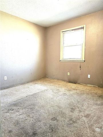 505 Morningside Drive, Garden City, MO 64747