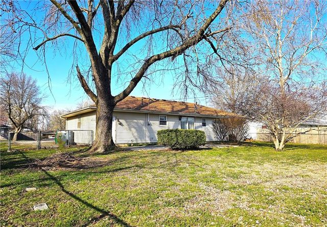 505 Morningside Drive, Garden City, MO 64747