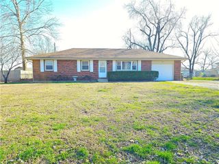 505 Morningside Drive, Garden City, MO 64747