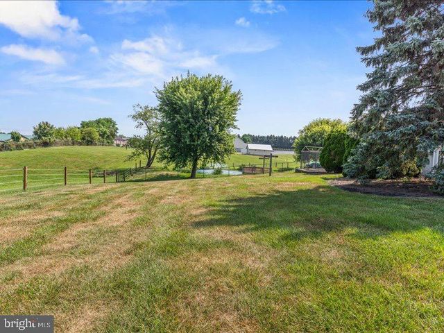 7246 SMITH RD, Chambersburg, PA 17201