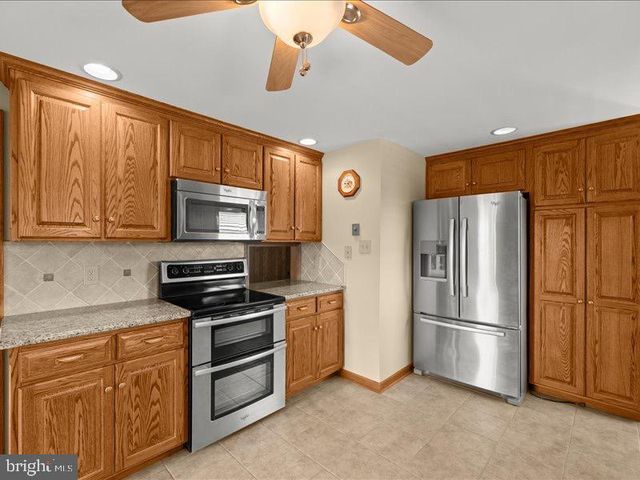 7246 SMITH RD, Chambersburg, PA 17201