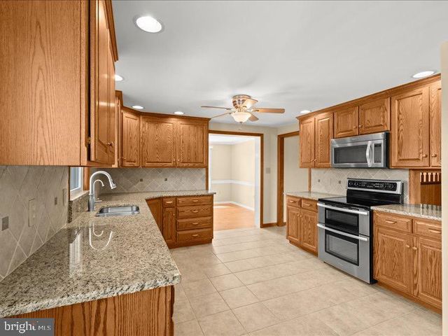 7246 SMITH RD, Chambersburg, PA 17201