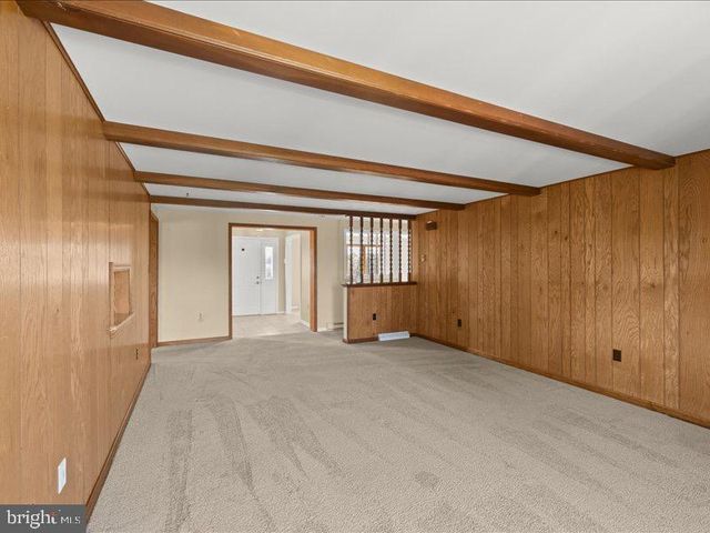 7246 SMITH RD, Chambersburg, PA 17201
