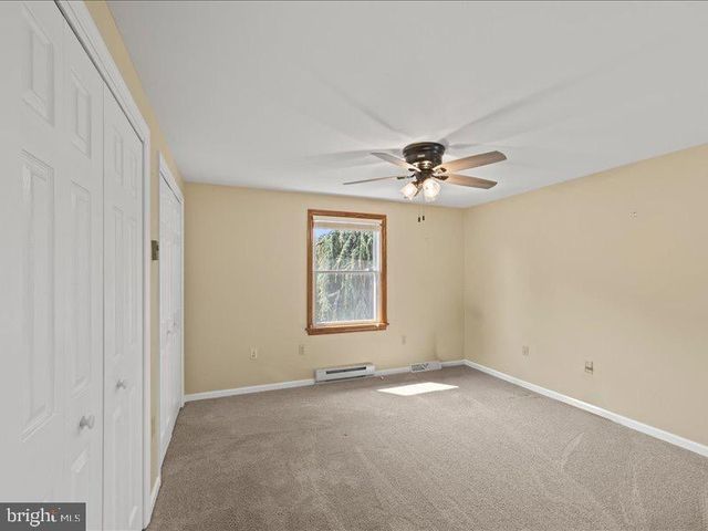 7246 SMITH RD, Chambersburg, PA 17201