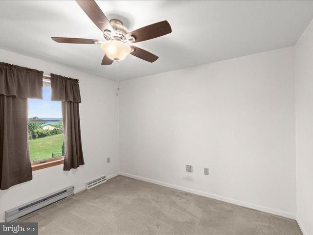 7246 SMITH RD, Chambersburg, PA 17201