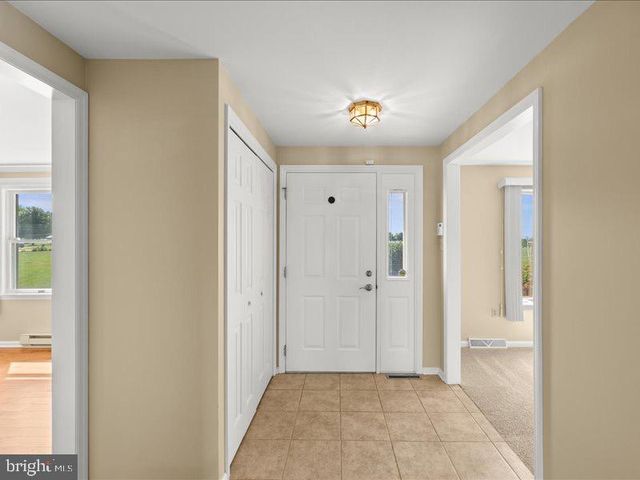 7246 SMITH RD, Chambersburg, PA 17201