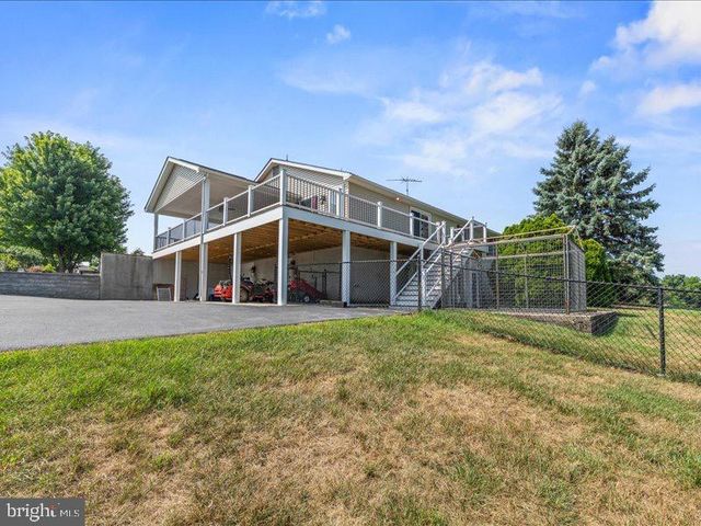 7246 SMITH RD, Chambersburg, PA 17201