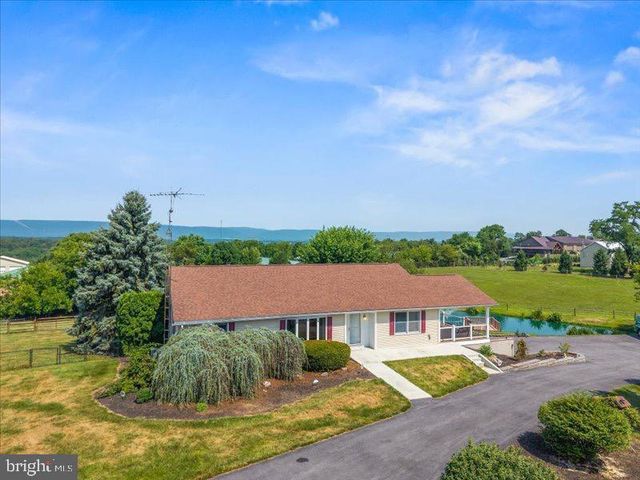 7246 SMITH RD, Chambersburg, PA 17201