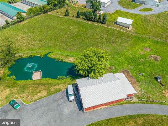 7246 SMITH RD, Chambersburg, PA 17201