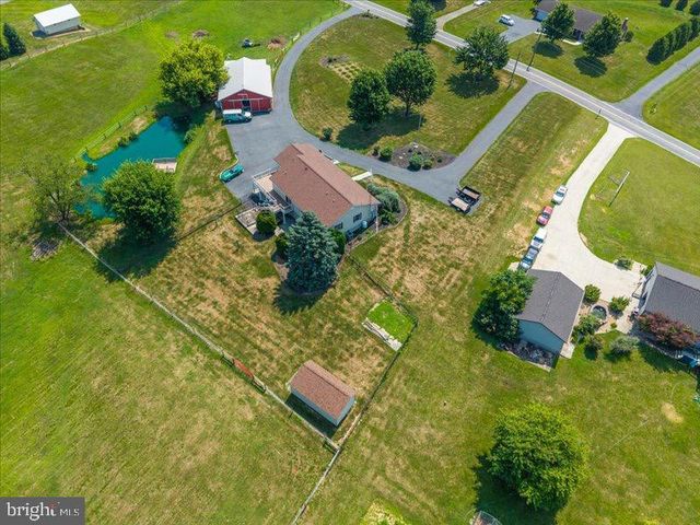 7246 SMITH RD, Chambersburg, PA 17201