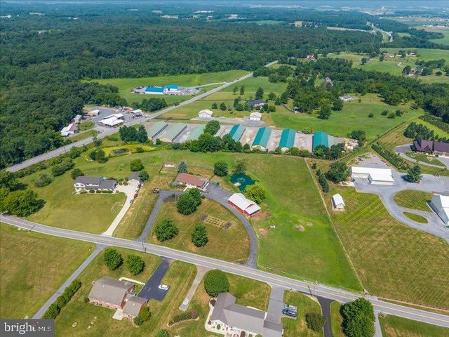 7246 SMITH RD, Chambersburg, PA 17201